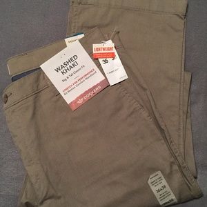 NWT Dockers Lightweight 36x38
